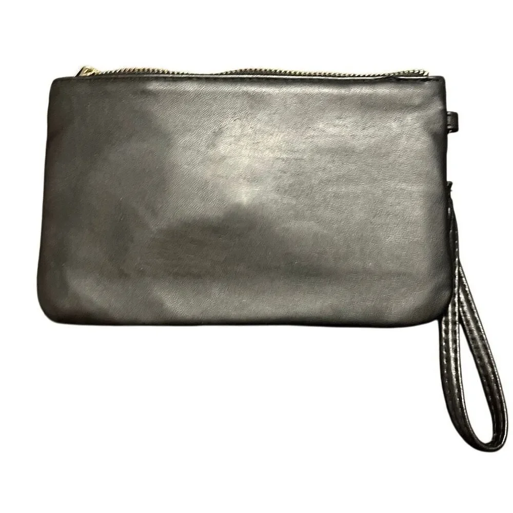 Adrian Vittadini studio charging bag